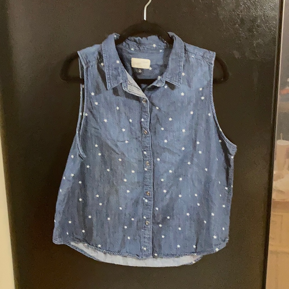 Universal Thread blue jean button up tank